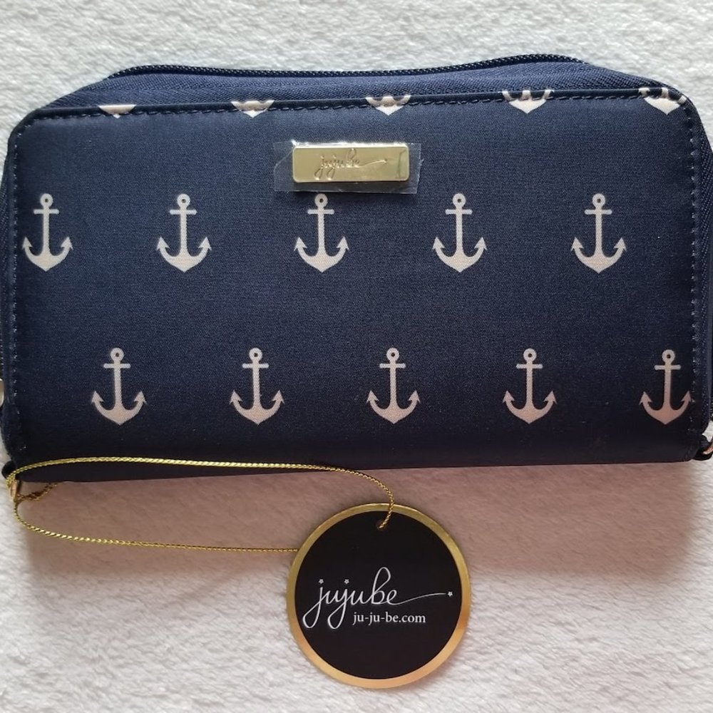 NWT JuJuBee "Be Spendy" Clutch Wallet
